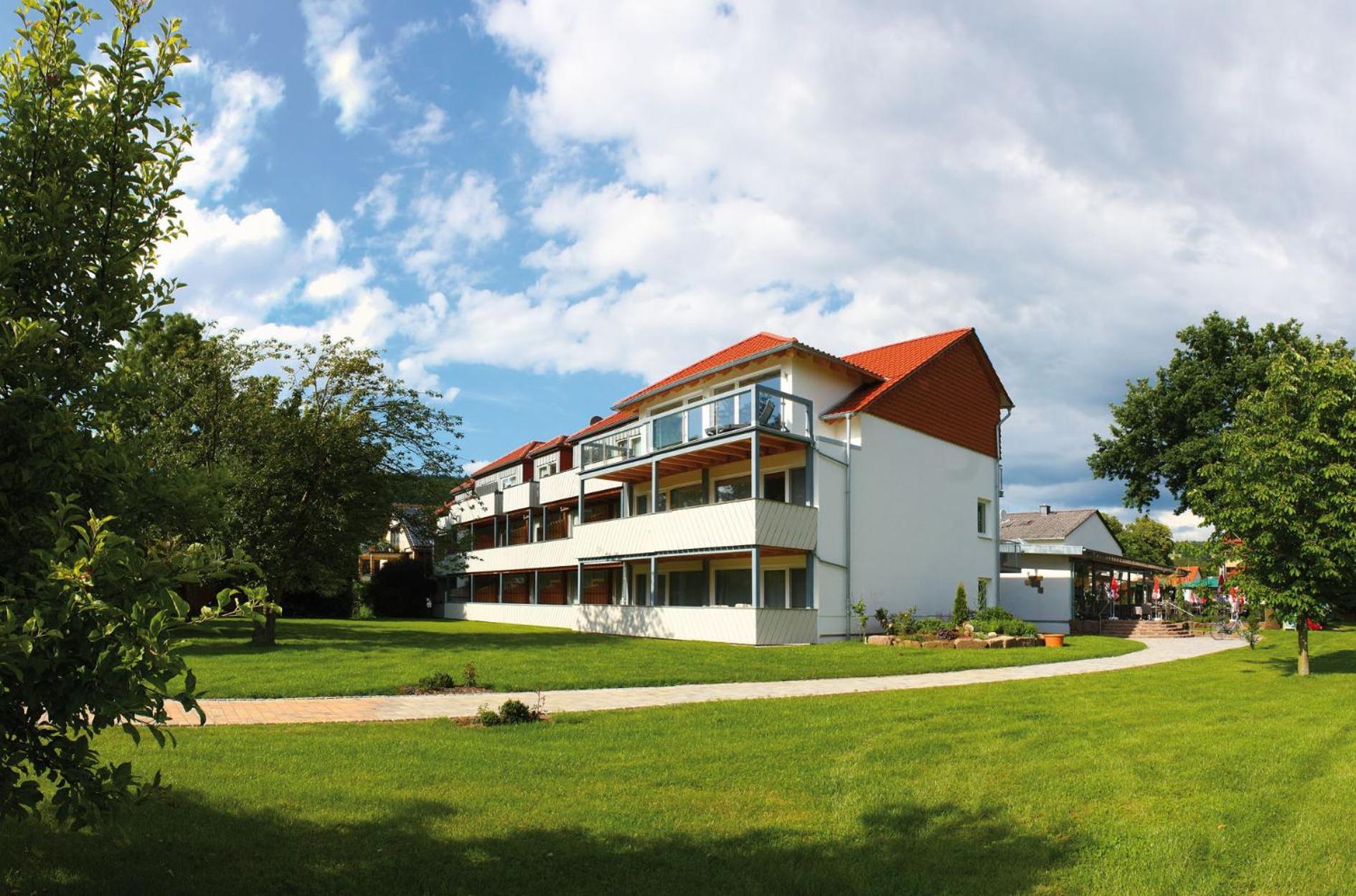 Hotel & Restaurant Kronenhof Am Weser-Radweg Oberweser Ngoại thất bức ảnh