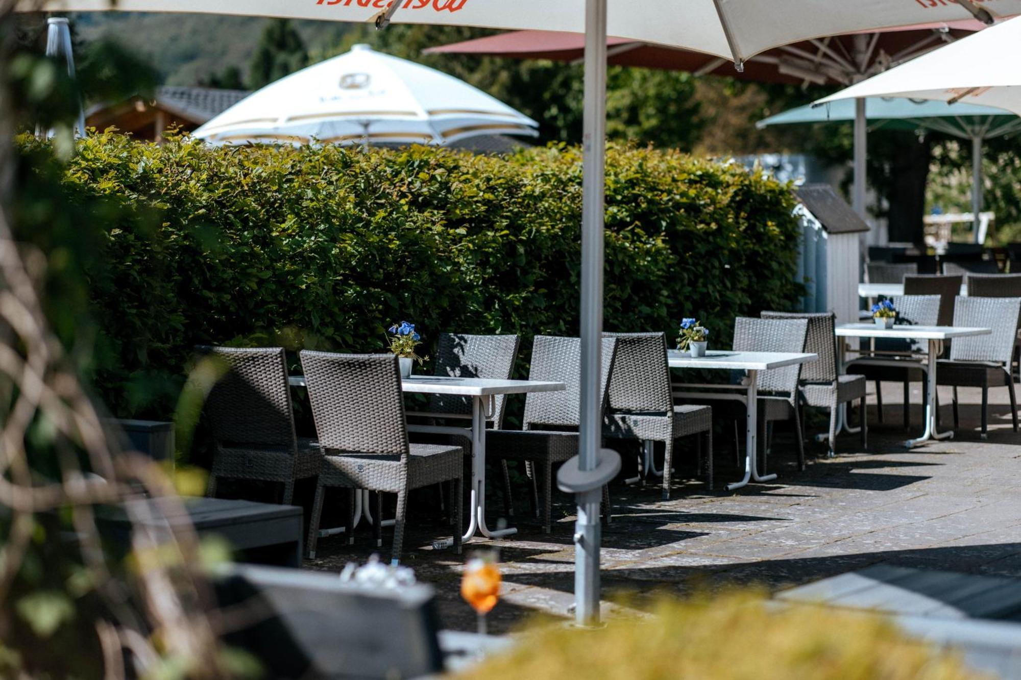 Hotel & Restaurant Kronenhof Am Weser-Radweg Oberweser Ngoại thất bức ảnh