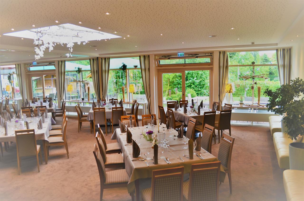 Hotel & Restaurant Kronenhof Am Weser-Radweg Oberweser Ngoại thất bức ảnh